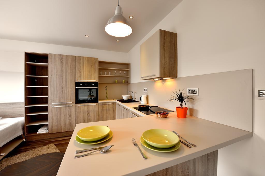 Ambiente Serviced Apartments - Dunajska Bratislava Exteriör bild