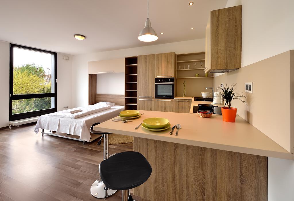 Ambiente Serviced Apartments - Dunajska Bratislava Rum bild