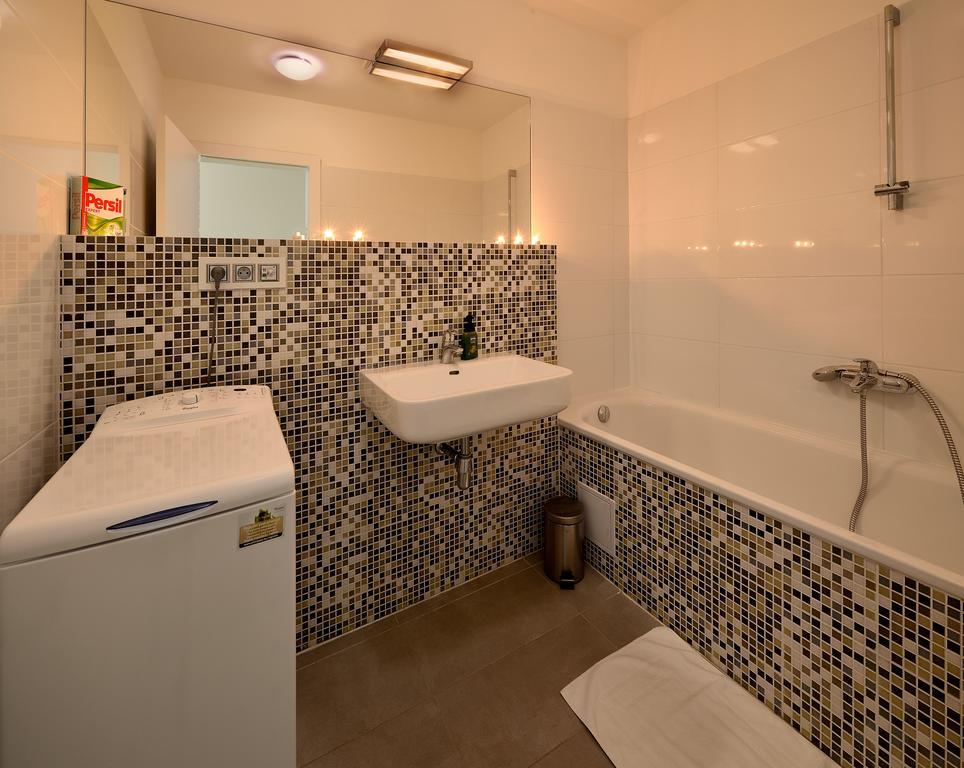 Ambiente Serviced Apartments - Dunajska Bratislava Rum bild