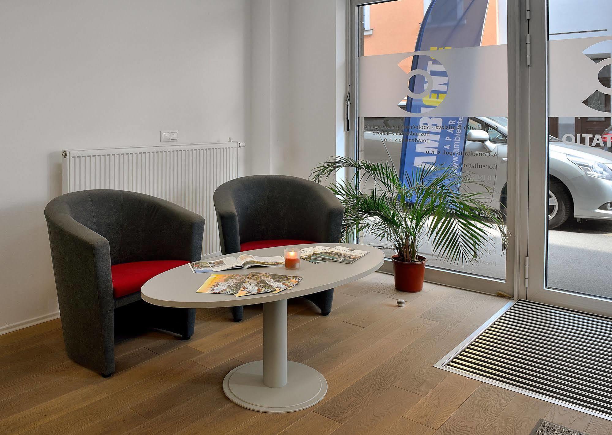 Ambiente Serviced Apartments - Dunajska Bratislava Exteriör bild
