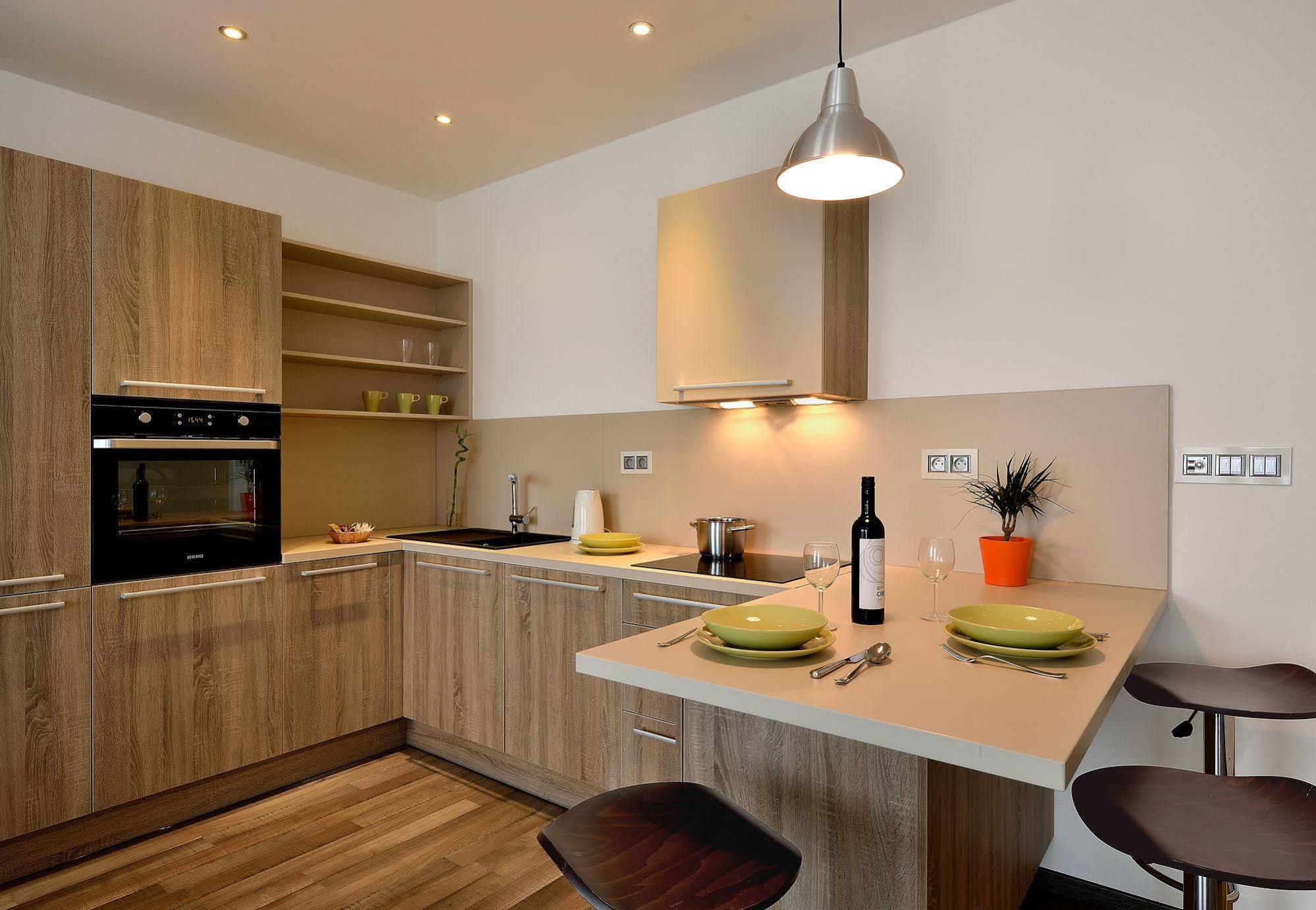 Ambiente Serviced Apartments - Dunajska Bratislava Exteriör bild