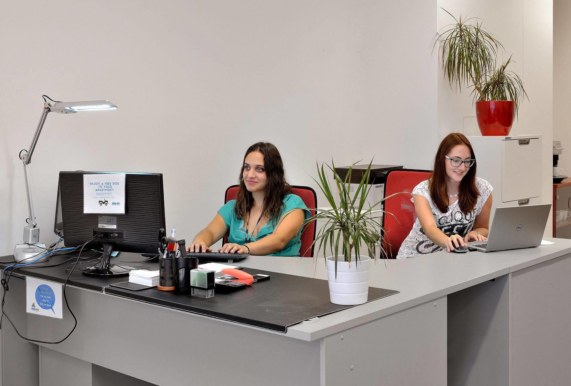 Ambiente Serviced Apartments - Dunajska Bratislava Exteriör bild