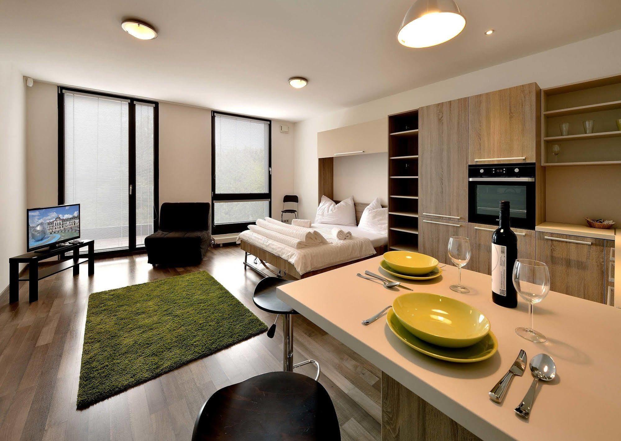 Ambiente Serviced Apartments - Dunajska Bratislava Exteriör bild